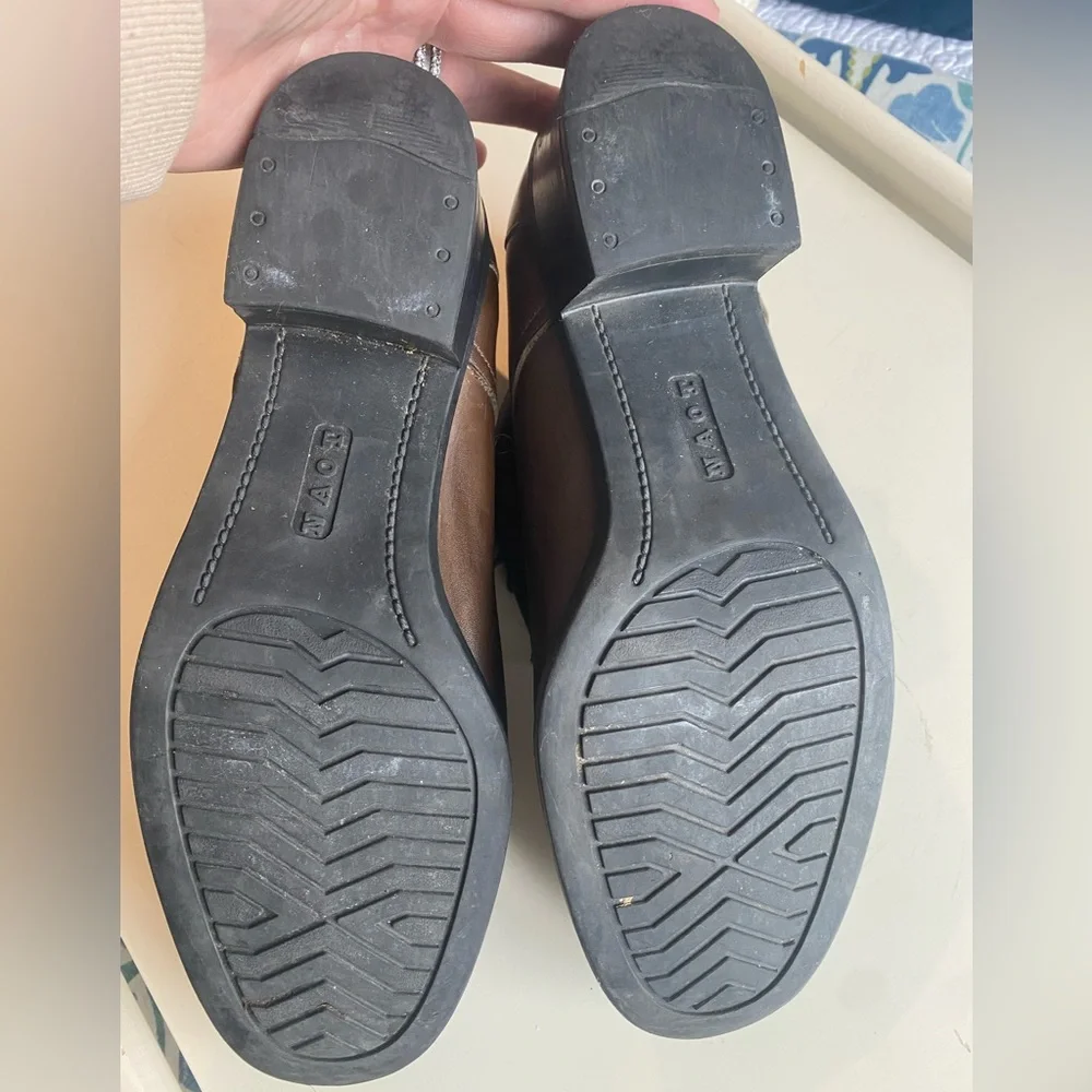 Naot lace up